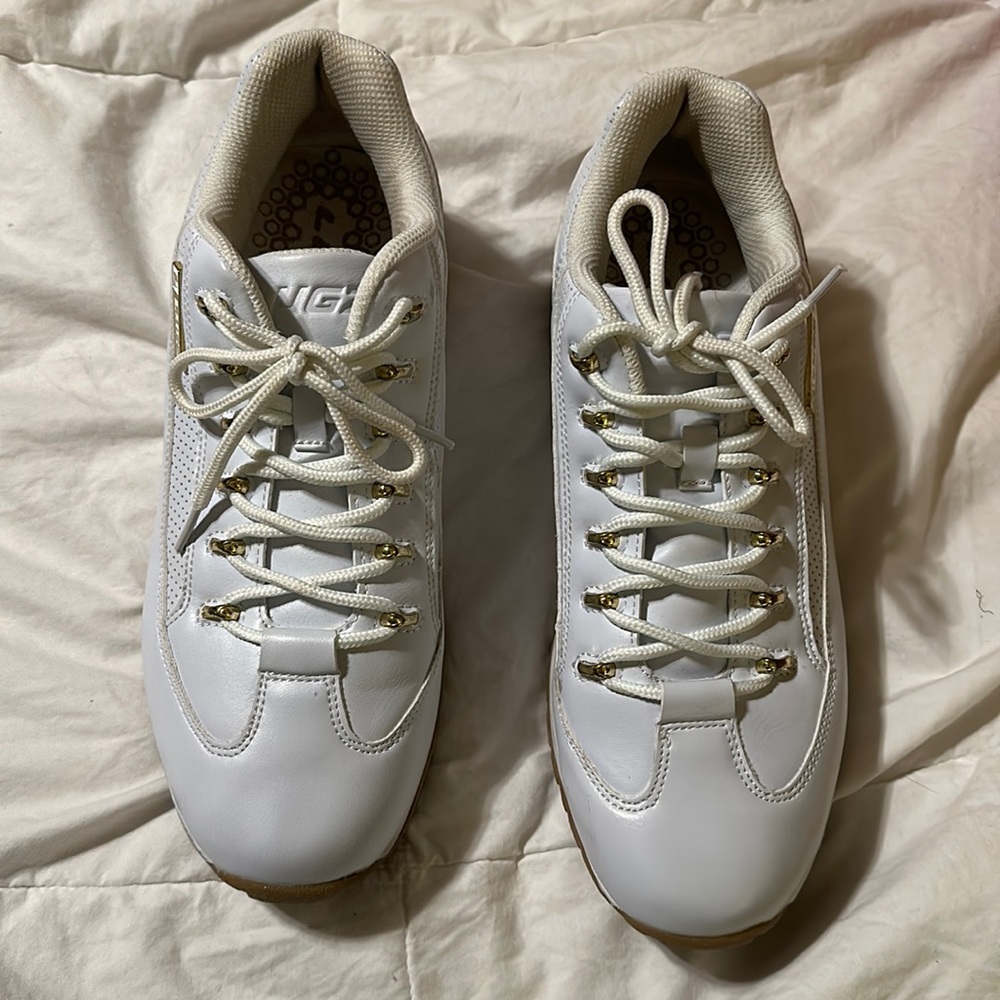 Lugz tennis shoes size 9
